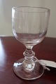 Antikt og 
enkelt smukt 
hedvinsglas
Fra ca. 1880
