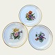 Royal Copenhagen
Home painted floral motif
3 cake plates
*DKK 150