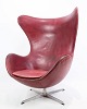 The egg, Model 3316, designed by Arne Jacobsen, made by Fritz Hansen in 1963 
Originally with patina.
Great condition
