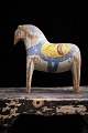 K&Co. præsenterer: Dekorativ , 1800 tals svensk dalar hest med fin gammel bemaling og en super fin patina...