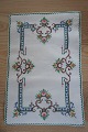 Tray cloth with black embroidery
The embroidery is good made by hand and it is 
from the time when it was of naturalness to sit 
with a needle and the yarn
42cm x 28cm
The antique, Danish linen and fustian is our 
speciality