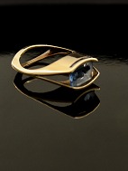 14 karat guld ring med aquamarin