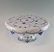 Kinnerup Antik & Porcelæn præsenterer: RC kagefad434Musselmalet halvblonde