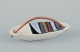 Roger Capron (1922-2006), fransk keramiker for Vallauris.
Modernistisk skål i keramik med hank i bambus.