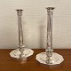 Antik 
Damgaard-
Lauritsen 
præsenterer: 
Johan 
Rohde for Georg 
Jensen; Par 
lysestager i 
sterling sølv 
#286