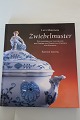 Zwiebelmuster (Løgmønster)
Zur 300 Jährigen Geschichte des Dekors auf 
Porzellan, Fayence und Steingut
Af Lutz Miedtank
2001
Sideanrtal: 156