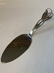 Cake shovel in Silver
Stamped G.GL
Produced 1930