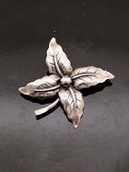 N E From sterling slv broche