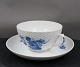 Blue Flower Plain Danish porcelain.
Settings large tea  cups No 8269 of 1st quality.