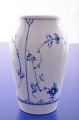 Kongelig Musselmalet riflet Vase 384