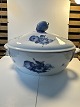 Royal 
Copenhagen, 
blue flower, 
oval soup 
tureen, side 
...