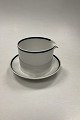 Royal 
Copenhagen 
Indigo Gravy 
Bowl No. 14916