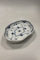 Royal 
Copenhagen 
Musselmalet 
Halvblonde oval 
assiet No 552