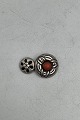 Tidlig Georg 
Jensen 
Manchetknap med 
rød Sten No. 14