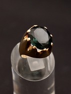 14 karat guldring med grn turmalin