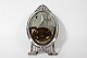 Jugendstil år 1900
Oval spejl af forsølvet tin
med facetslebet spejl