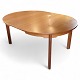 Osted Antik & 
Design 
præsenterer: 

Rundt 
Spisebord – 
Teaktræ – 2 
Tillægsplader – 
Dansk Design – 
1960’erne
Flot ...