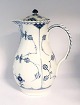 Royal Copenhagen. Musselmalet, Helblonde. Chokoladekande. Model 1026. Højde 23 
cm. (1 sortering). Låg er nyere.