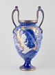 L'Art 
præsenterer: 

Thomas 
Forester & 
Sons, England.
Stor Art 
Nouveau vase 
med to hanke.
