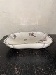Blomsterbemalet 
fad i porcelæn 
fra Sèvres
