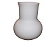 Antik K 
præsenterer: 

Royal 
Copenhagen
Stor hvid vase