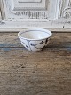 Karstens Antik 
præsenterer: 

Royal 
Copenhagen 
Musselmalet 
riflet sjælden 
ølkop no. 412