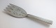 Georg Jensen. Bernadotte sølvbestik. Sterling (925). Serveringsgaffel til fisk. 
Længde 23,5 cm.