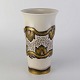 Kinnerup Antik 
& Porcelæn 
præsenterer: 
B&G vase
87
Unika
16,5 cm
