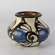 Kinnerup Antik 
& Porcelæn 
præsenterer: 
Danico 
vase
304
10 cm