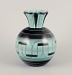 L'Art 
præsenterer: 
Ilse 
Claesson for 
Rörstrand.
Stor Art Deco 
vase af 
fajance.