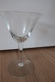 ViKaLi 
præsenterer: 
Hvidvinsglas
Holmegaard 
Glasværk 
Birkholm glas
Design Per 
Lütken
Klokkeformet 
kumme ...
