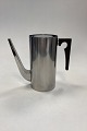 Danam Antik 
præsenterer: 
Stelton 
Stainless 
Cylinda-line 
Kaffekande
