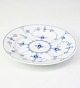 Osted Antik & 
Design 
præsenterer: 

Kagetallerken 
– Musselmalet 
Riflet – Royal 
Copenhagen – 
No. 1/181
Flot stand
