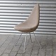 Kinnerup Antik 
& Porcelæn 
præsenterer: 
Arne 
Jacobsen stol
3110
Dråben
88,5 cm
