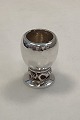 Danam Antik 
præsenterer: 
Georg 
Jensen Sterling 
Sølv Magnolia 
Peberbøsse No. 
2A uden låg