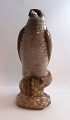 Lundin Antique 
præsenterer: 

Bing & 
Grøndahl. 
Porcelænsfigur. 
Spurvehøg. 
Model 1892. 
Højde 28,5 cm. 
(2 sortering)