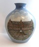 Bing & Grøndahl. Vase. Model 1386/5506. Højde 25 cm. (1 sortering). Inskription 
på bagsiden