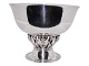 Antik K 
præsenterer: 

Georg 
Jensen sølv
Stor opsats 
fra 1925-1932