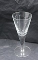 Antikkram 
præsenterer: 

Clausholm 
glasservice fra 
Holmegård. 
Portvinsglas 
12,5cm