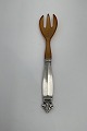 Danam Antik 
præsenterer: 

Georg 
Jensen Sølv 
Dronning 
Servingsgaffel 
med Horn No. 
108B
