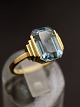 Middelfart 
Antik 
præsenterer: 

18 karat 
art deco guld 
ring med 
aquamarine