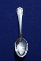 Antikkram 
præsenterer: 

Liljekonval 
Georg Jensen 
sølvbestik, 
dessertskeer 
17,3cm