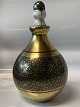 Antik Huset 
præsenterer: 

B&G Vase 
med prop, guld
Dek. Nr. 
1080/69.