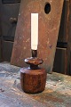 K&Co. 
præsenterer: 

Antik 
svensk 
lysestage fra 
1800 tallet i 
træ
med lysholder 
i smedejern og 
en fin 
patina...