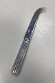Danam Antik 
præsenterer: 

Georg 
Jensen Sterling 
Sølv Ostekniv 
No. 274