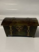 Antik Huset 
præsenterer: 

Vintage 
smykkeskrin i 
bronze.