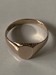 Antik Huset 
præsenterer: 

8 Karat 
Signet 
guldring.
Størrelse: 60