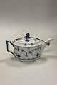 Danam Antik 
præsenterer: 

Royal 
Copenhagen 
Musselmalet 
Riflet Thekande 
No. 254