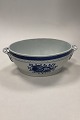 Danam Antik 
præsenterer: 

Royal 
Copenhagen Blå 
Tranquebar Oval 
Terrin uden låg 
No. 920