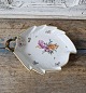 Karstens Antik 
præsenterer: 

Royal 
Copenhagen Fuld 
Saksisk Blomst 
bladformet 
asiet no. 1599